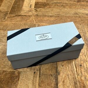Prada box + accessories
